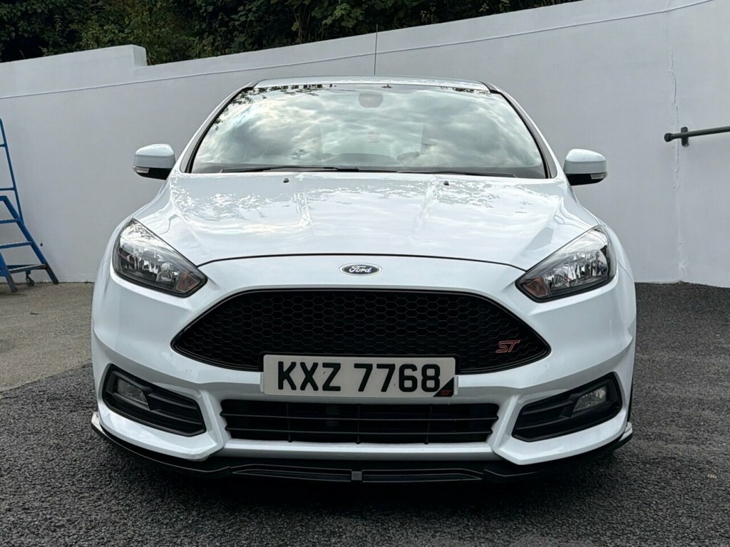 Ford Focus 2L St-2 KXZ7768 White #2
