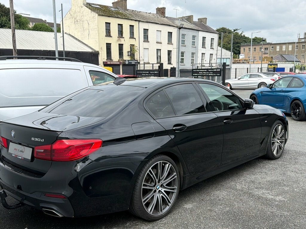 BMW 5 Series 3L M Sport Black #2