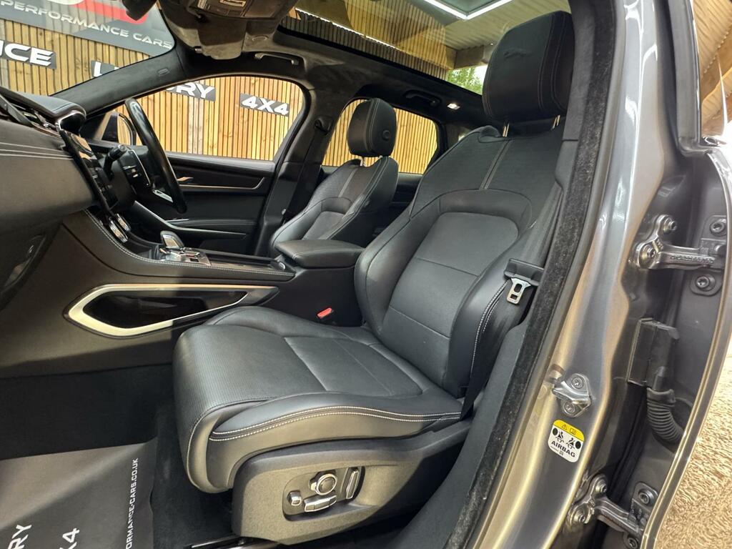 Jaguar F-Pace 2.0 D200 R-dynamic S 4Wd Grey #22