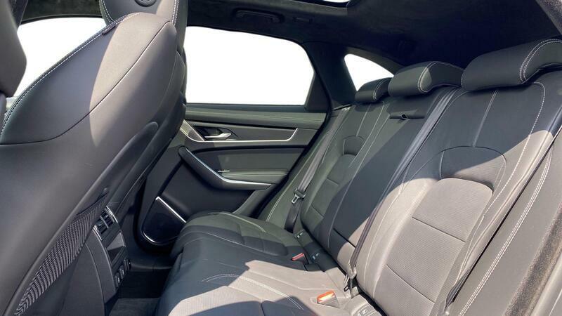 Jaguar F-Pace 2.0 D200 R-dynamic Hse Black 90Th Anniversary Edit Black #4