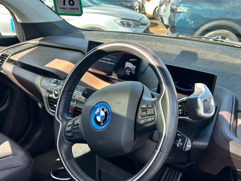 BMW i3 42.2Kwh Hatchback 170 Ps Red #3