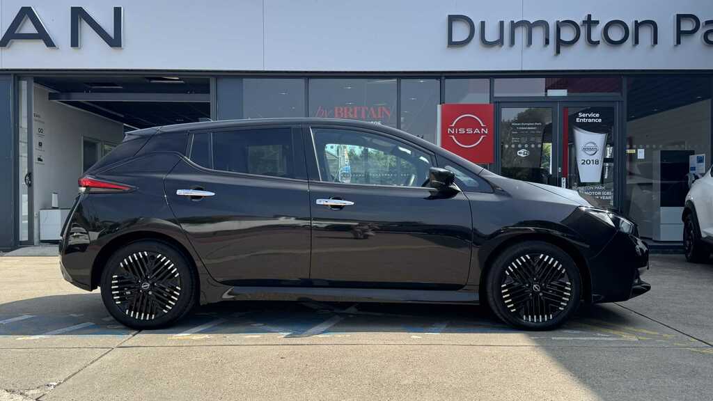 Nissan Leaf N-connecta Black #3
