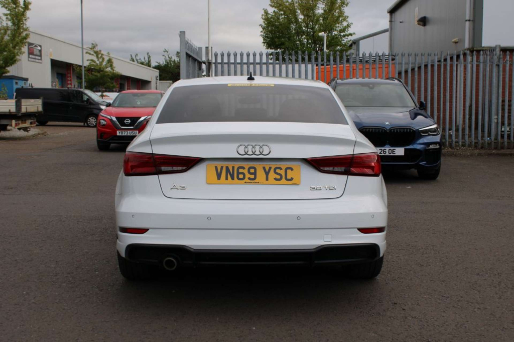 Audi A3 Black Edition 30 Tdi VN69YSC #4