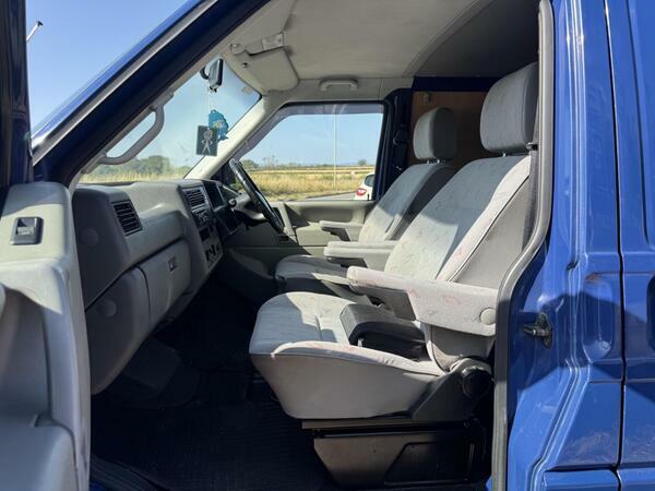 Volkswagen Transporter Van 200303 White #15