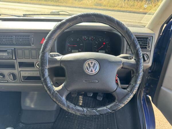 Volkswagen Transporter Van 200303 White #23