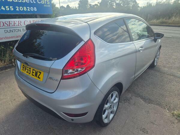 Ford Fiesta 1.4 Titanium RV59EWZ Silver #5