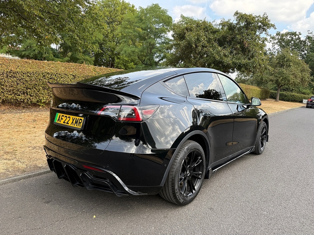 Tesla Model Y Long Range U3720 Ulez AF22XMR Black #3