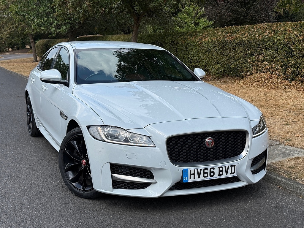 Jaguar XF D R-sport U3724 Ulez White