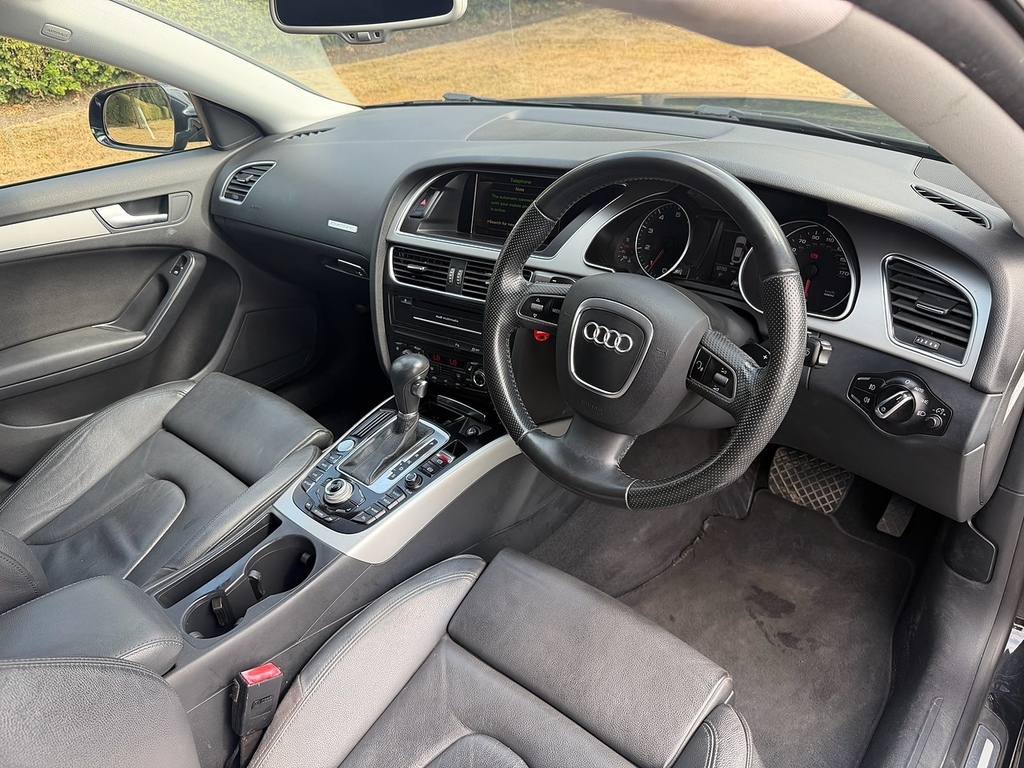 Audi A5 2.0Tdi White #24