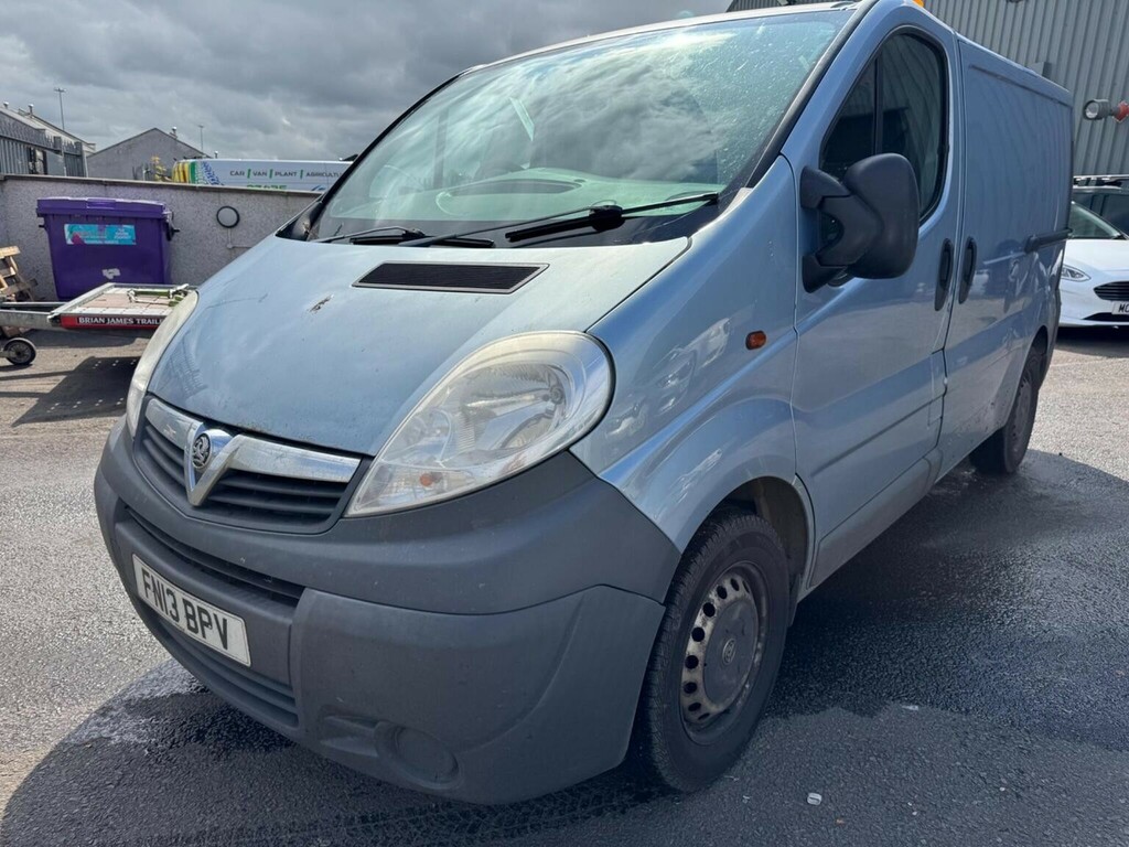 Vauxhall Vivaro Panel Van Silver #2