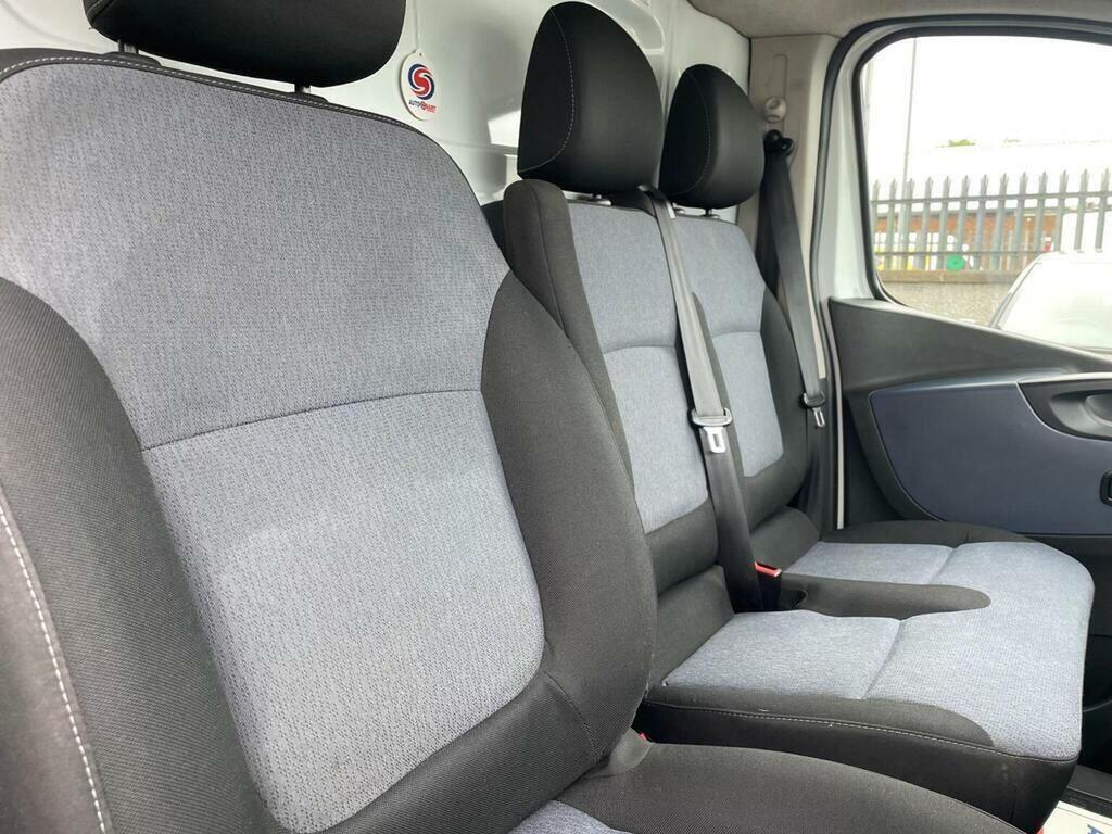 Vauxhall Vivaro Panel Van White #12