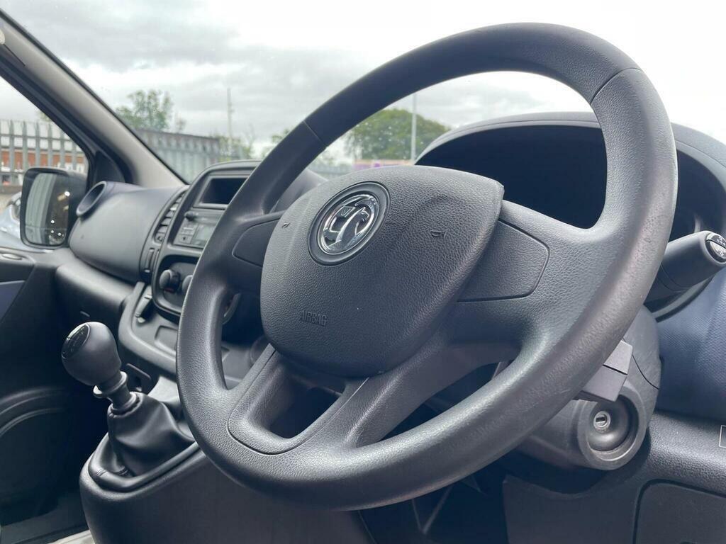 Vauxhall Vivaro Panel Van White #11