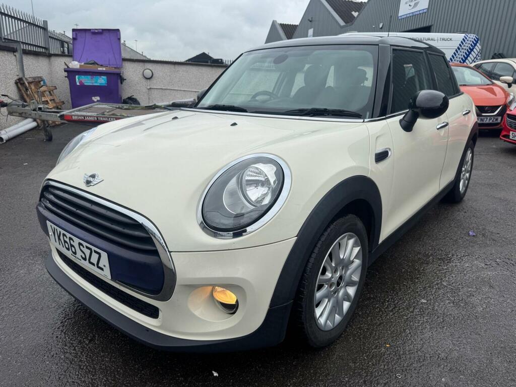 Mini Hatch Hatchback 1.5 Cooper D Euro 6 Ss 201666 YK66SZZ White #2