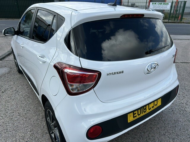 Hyundai I10 1.0 I10 Prem 1.0 My17 White #5
