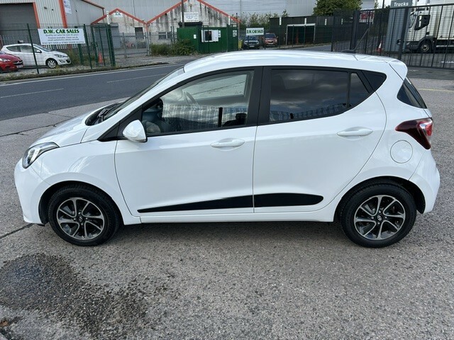 Hyundai I10 1.0 I10 Prem 1.0 My17 White #4