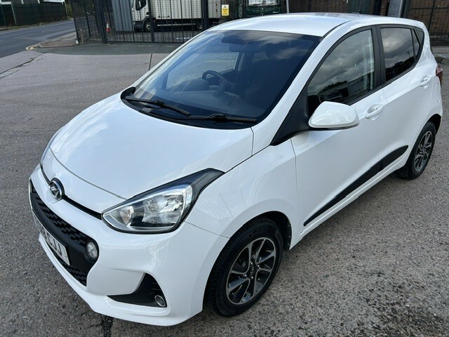 Hyundai I10 1.0 I10 Prem 1.0 My17 White #2