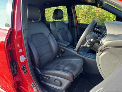 Mercedes-Benz B Class 2018 18 B Red