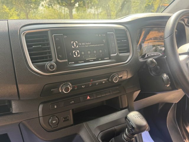 Vauxhall Vivaro Diesel Grey #15