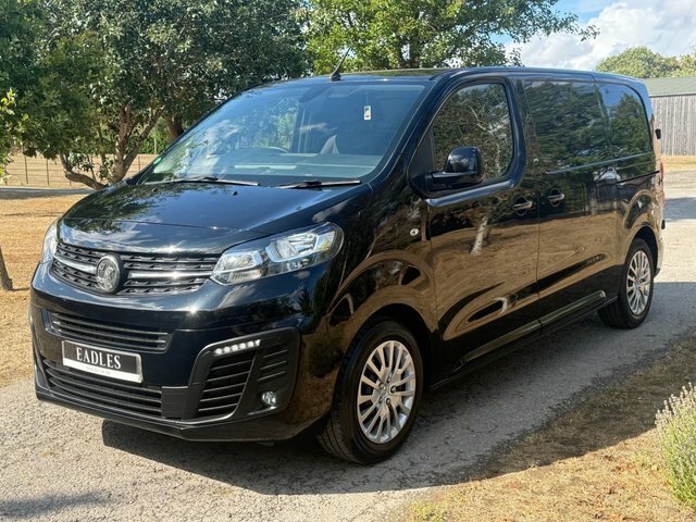 Vauxhall Vivaro Mpv Black #2