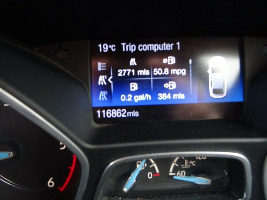 Ford Grand C-Max 1.5L Zetec Red #4