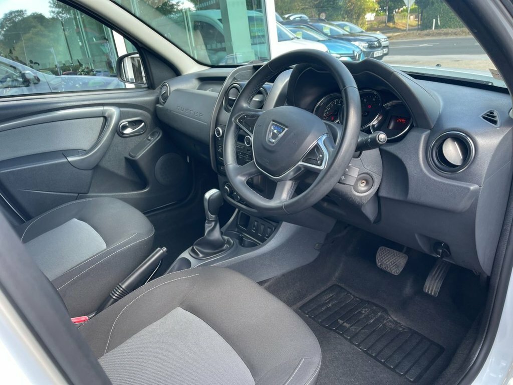 Dacia Duster 2017 1.5 Dci Laureate Suv Edc Euro 6 S White #3