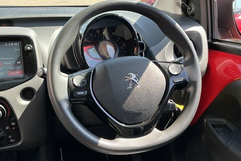 Peugeot 108 Allure Grey #1