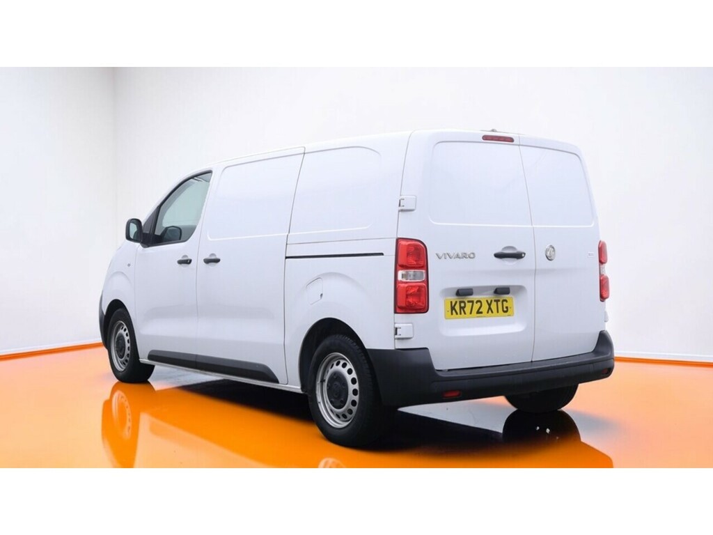 Vauxhall Vivaro Turbo D 2900 Dynamic U3204 Ulez KR72XTG White #3