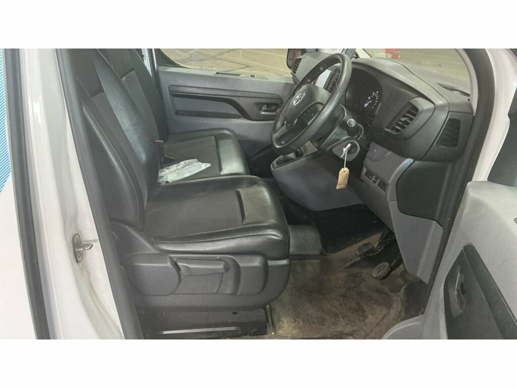 Vauxhall Vivaro Turbo D 3100 Dynamic U3202 Ulez White #6