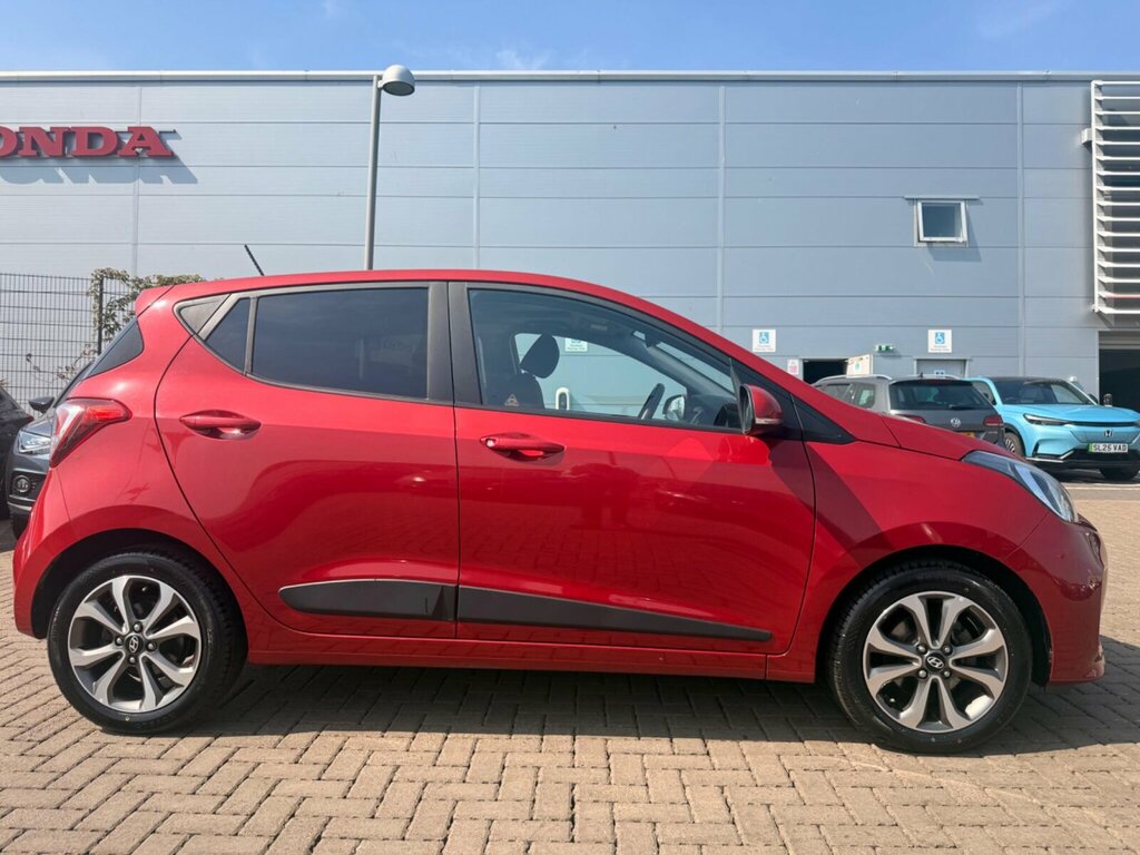 Hyundai I10 1.2 Premium Se Euro 6 Red #3