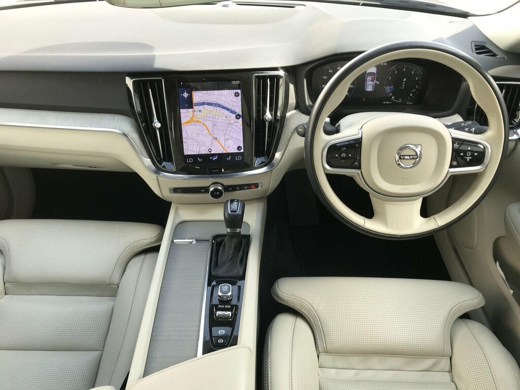 Volvo V60 2.0 T5 Inscription Plus Estate Eur Grey #2