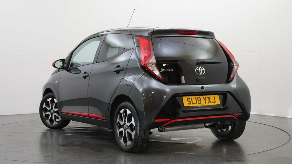 Toyota Aygo 1.0 Vvt-i X-trend X-shift Grey #3