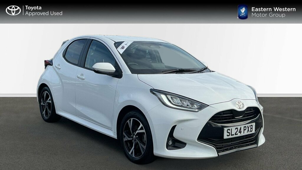 Toyota Yaris 1.5 Vvt-h Design E-cvt Euro 6 Ss White