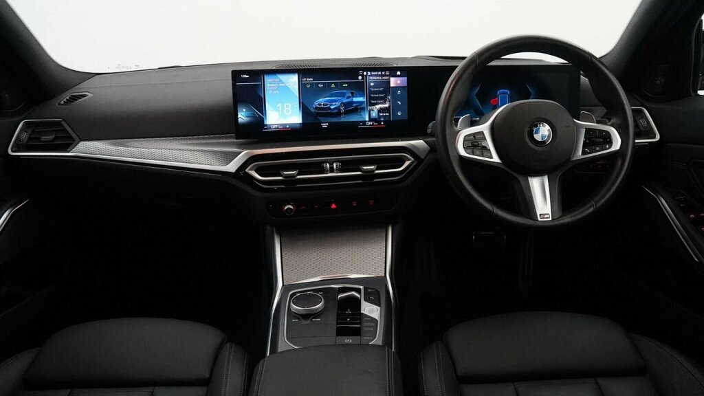 BMW 3 Series M340i Xdrive Touring Blue #4