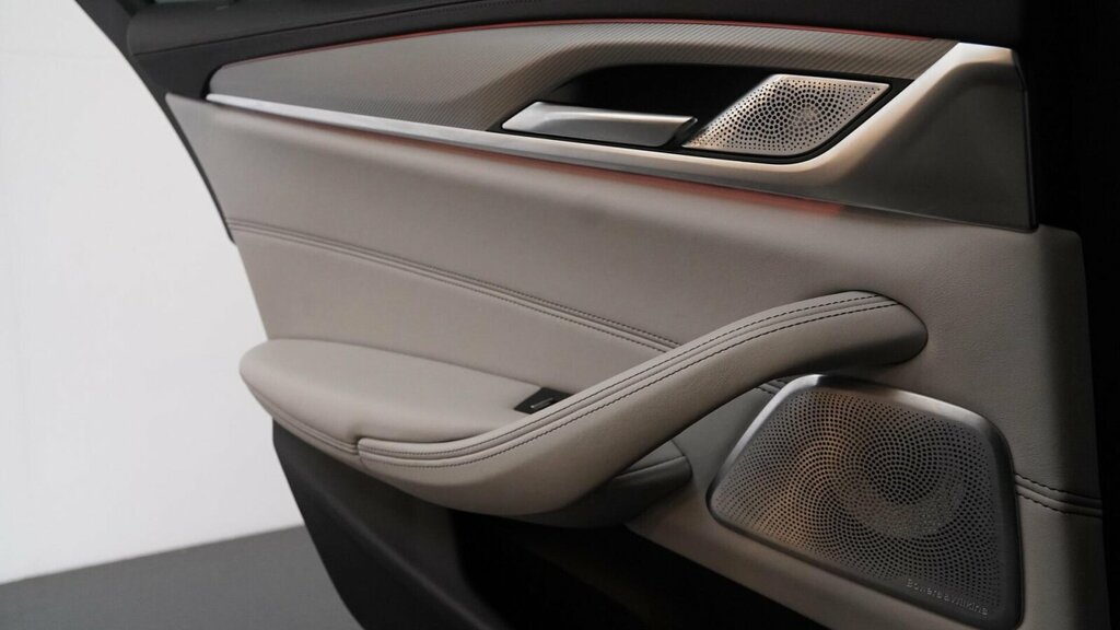 BMW M5 M5 Competition Black #27
