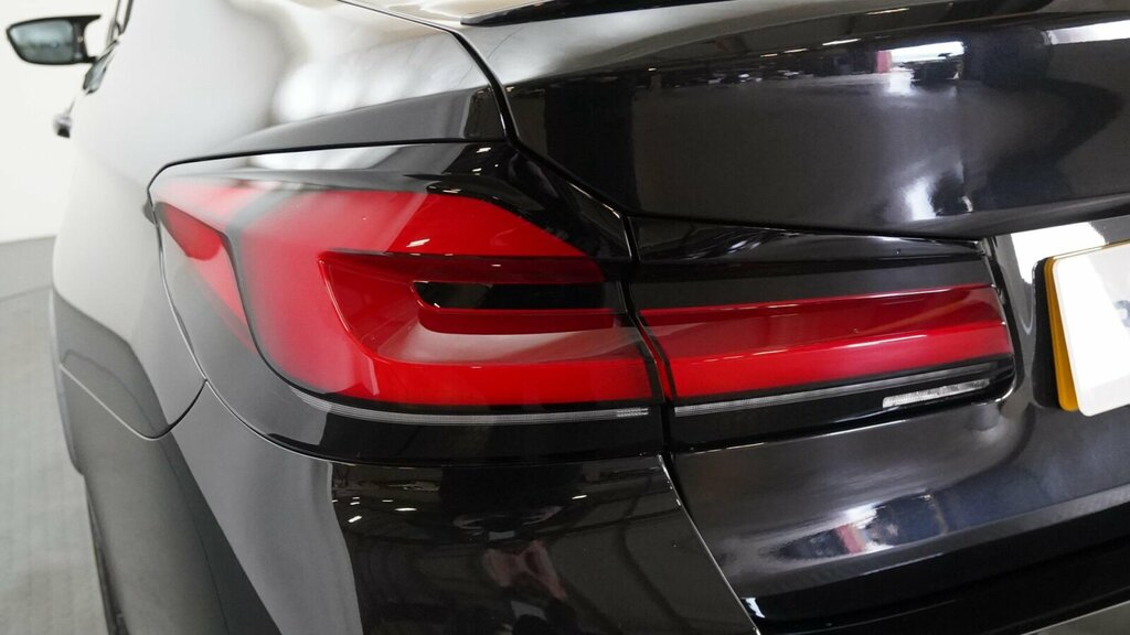 BMW M5 M5 Competition Black #30