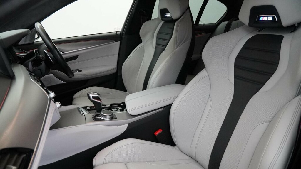 BMW M5 M5 Competition Black #24