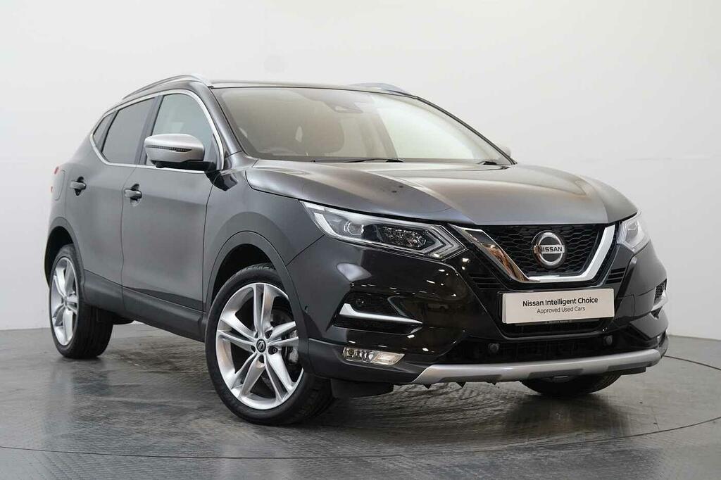 Nissan Qashqai 1.5 Dci 115 N-motion Dct Limited Edition With Black