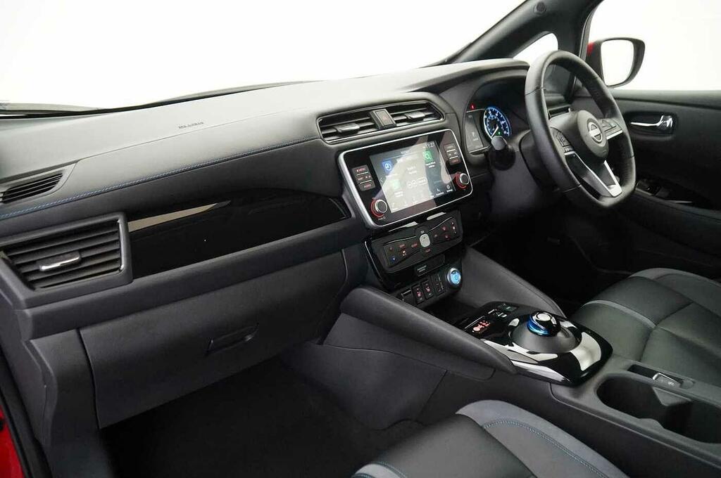Nissan Leaf 39Kw Tekna With Bose Audio And Pro Pilot Tech ST72VCC Red #2