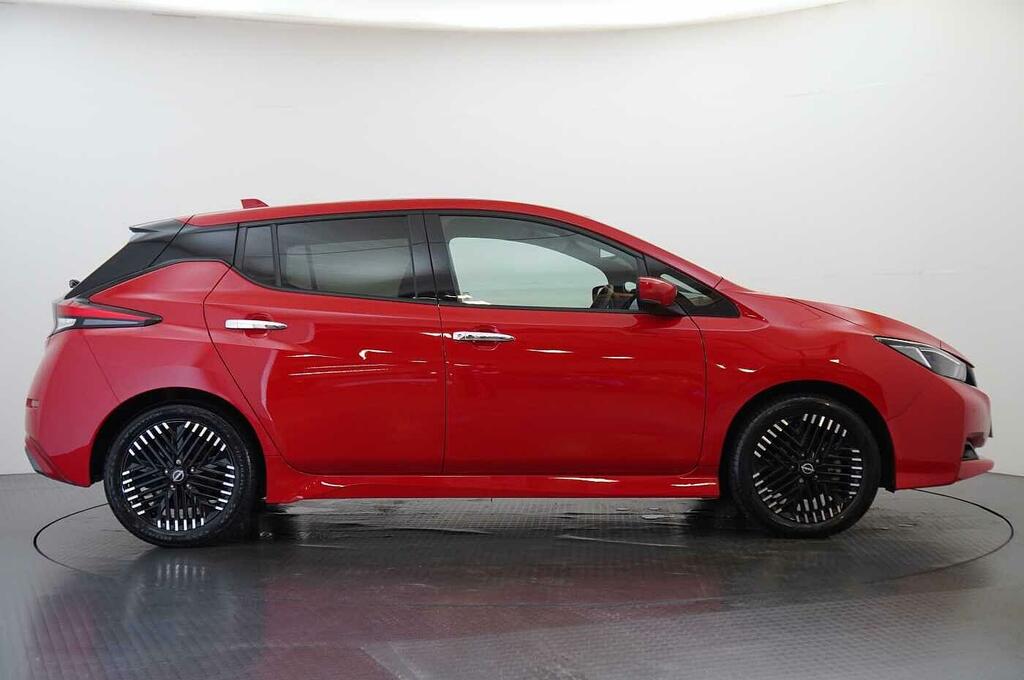 Nissan Leaf 39Kw Tekna With Bose Audio And Pro Pilot Tech ST72VCC Red #6