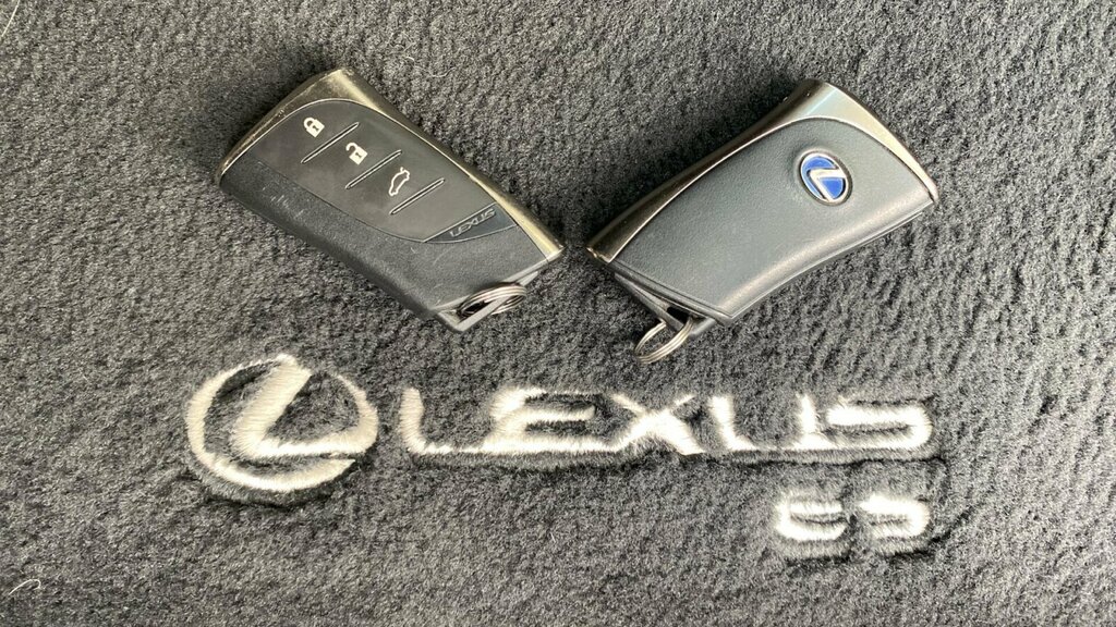 Lexus ES Premium Pack #28