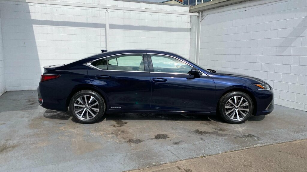 Lexus ES Premium Pack #23