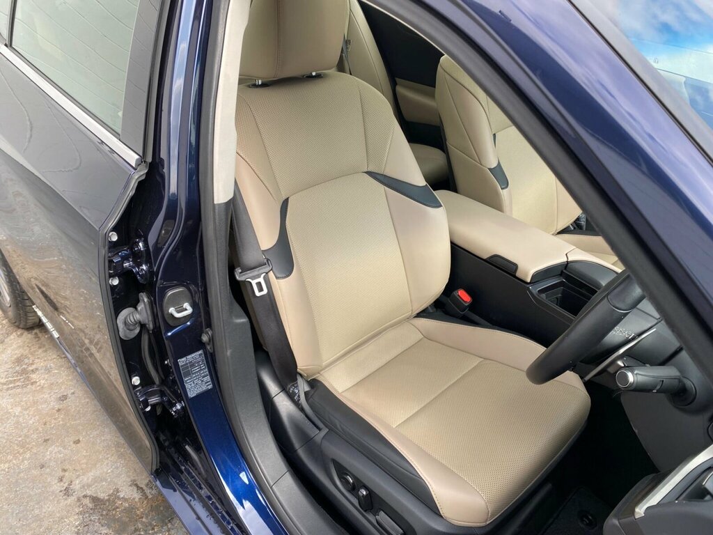 Lexus ES Premium Pack #38