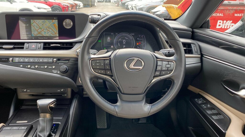 Lexus ES Premium Pack #8