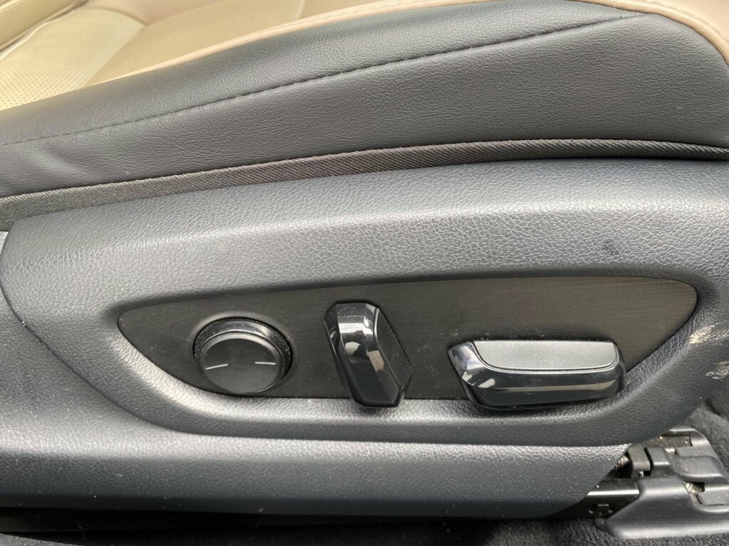Lexus ES Premium Pack #39