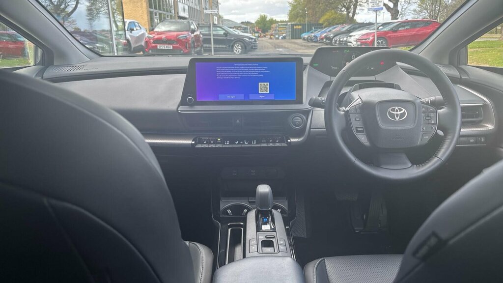 Toyota Prius 2.0 13.6Kwh Excel Cvt Euro 6 Ss FD74HWR Grey #6