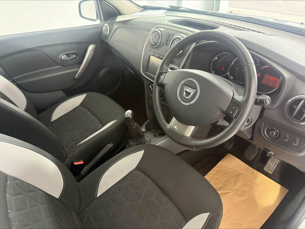 Dacia Sandero Stepway 1.5 Dci Laureate Euro 6 Ss SG16BRR Silver #6