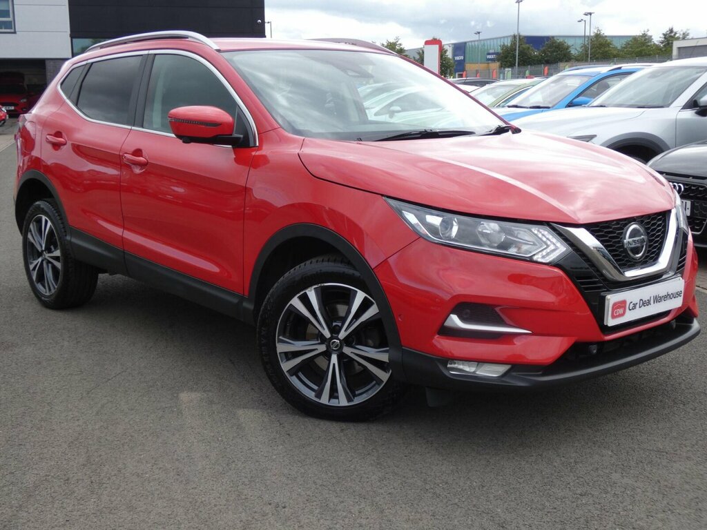 Nissan Qashqai 1.7 Dci N-connecta 4Wd Euro 6 Ss Red
