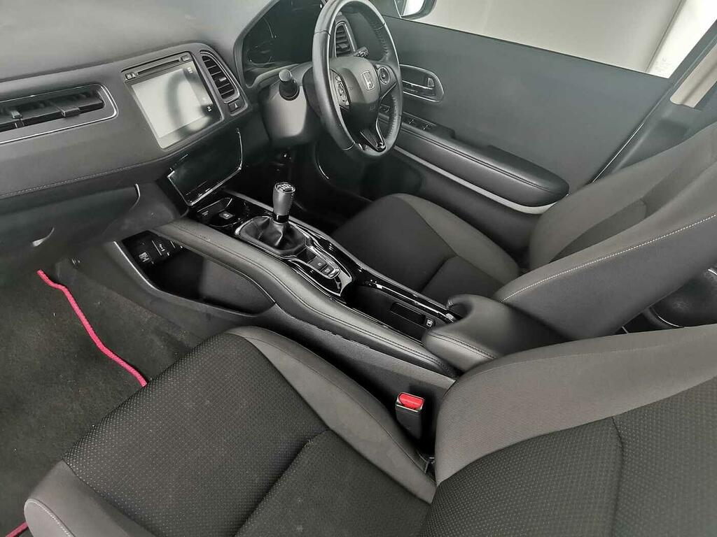 Honda Hr-V 1.5 I-vtec Se ML70JYY White #2