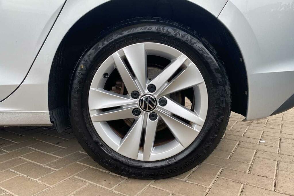 Volkswagen Golf 1.5 Tsi 150 Life SK71HJX Silver #5