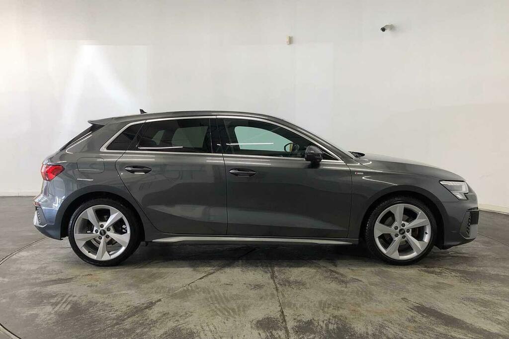 Audi A3 S Line 30 Tfsi 110 Ps S Tronic SM23XUB Grey #4